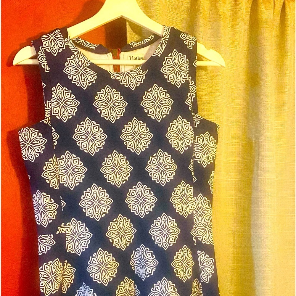 Hately Dress S/P excellent condition! classy!